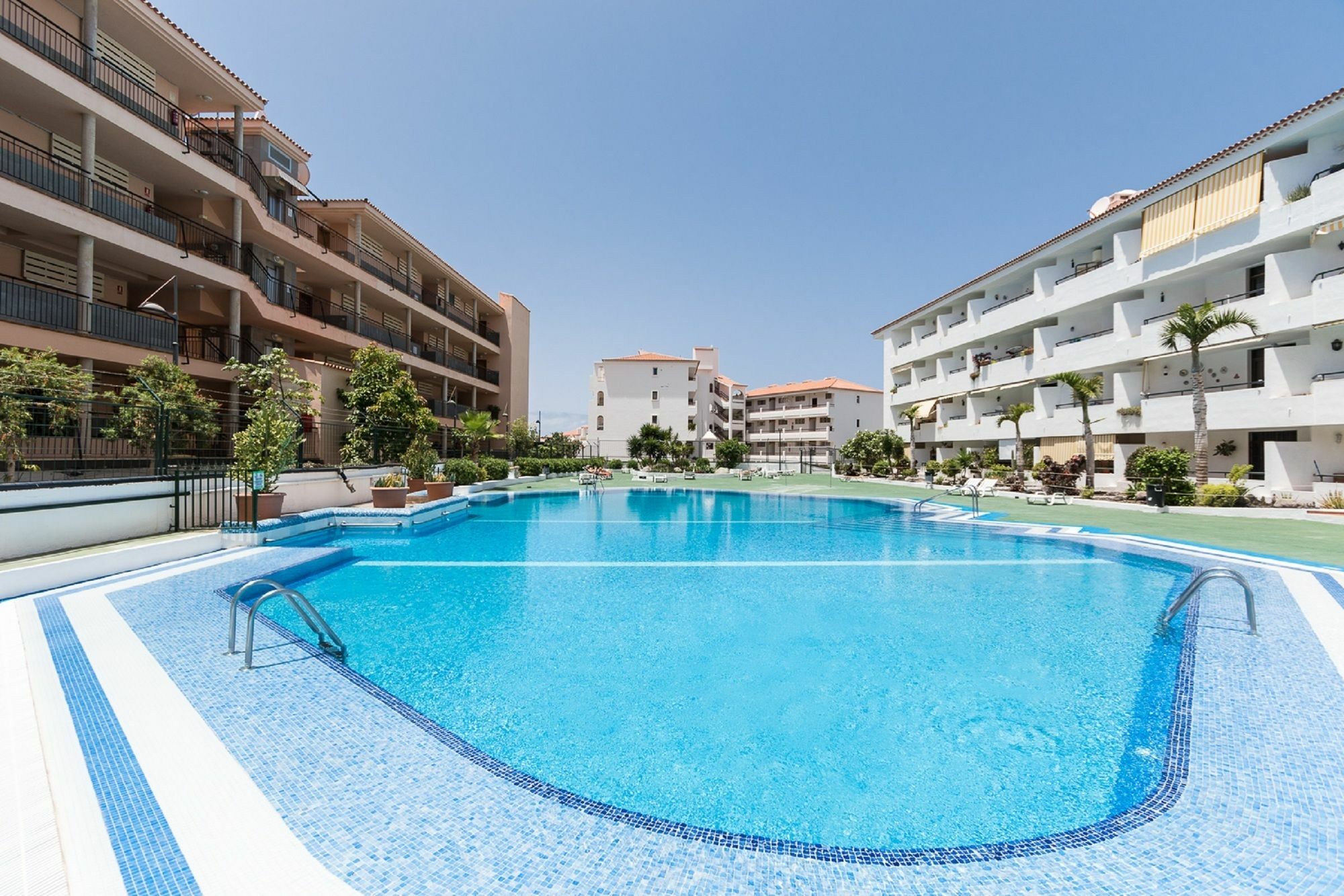Summerland Los Cristianos  Exterior photo